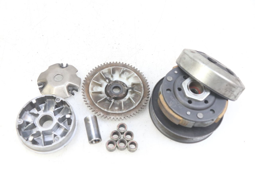 photo de CLUTCH VARIATOR KIT UNIVERSAL BIKE RETRO 50 (2019 - 2023)