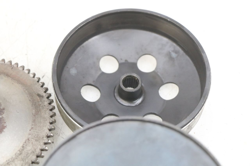 photo de CLUTCH VARIATOR KIT UNIVERSAL BIKE RETRO 50 (2019 - 2023)