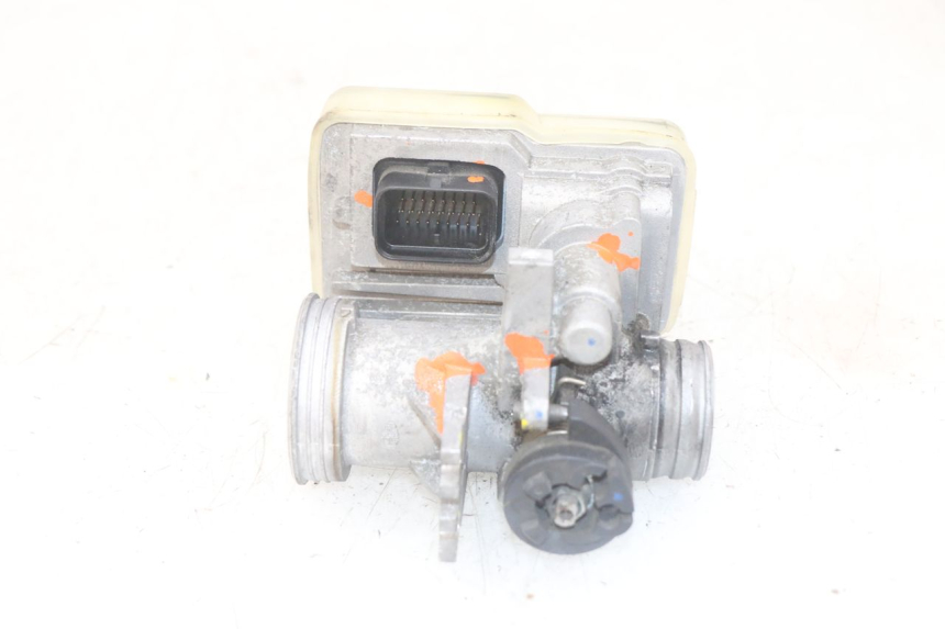 photo de LOCK SET KEY ECU PIAGGIO MP3 HPE 300 (2019 - 2026) - Alternative perspective