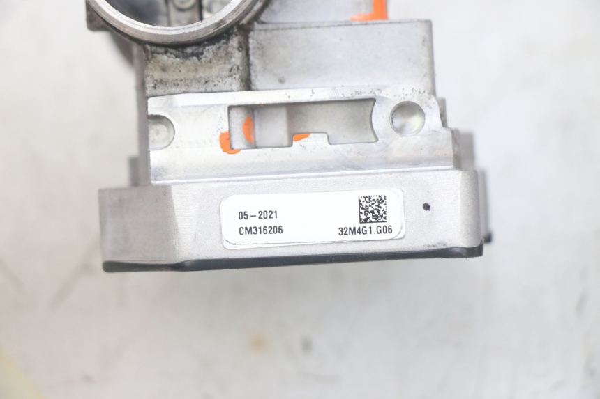photo de LOCK SET KEY ECU PIAGGIO MP3 HPE 300 (2019 - 2026) - Surface and material condition