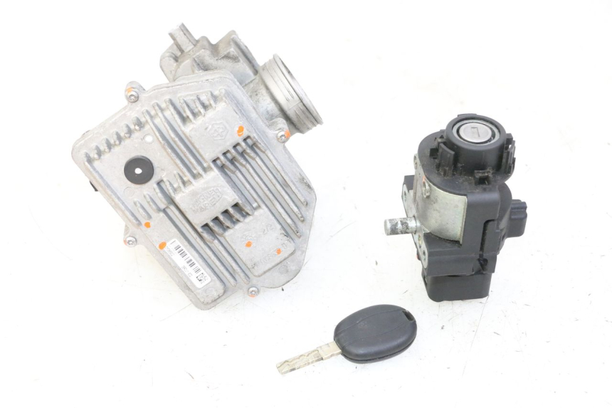 photo de LOCK SET KEY ECU PIAGGIO MP3 500 (2014 - 2016)