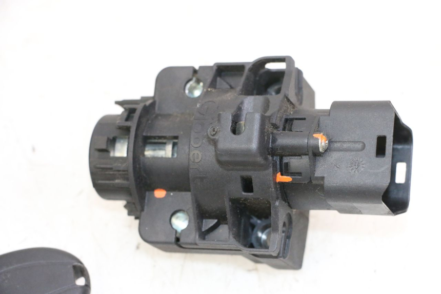 photo de LOCK SET KEY ECU PIAGGIO MP3 500 (2014 - 2016)