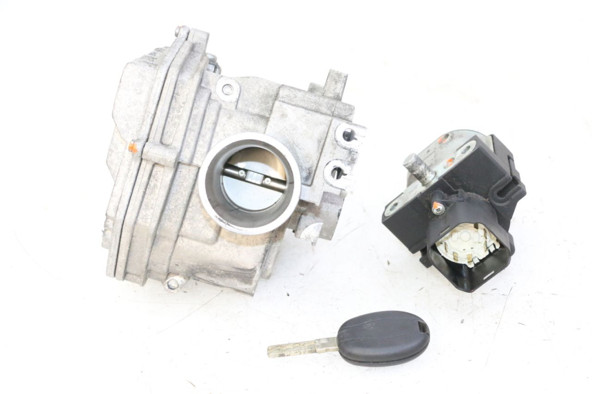 photo de LOCK SET KEY ECU PIAGGIO MP3 500 (2014 - 2016)