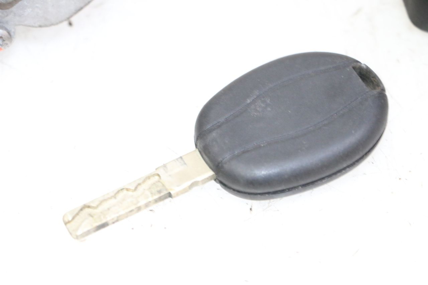 photo de LOCK SET KEY ECU PIAGGIO MP3 500 (2014 - 2016)