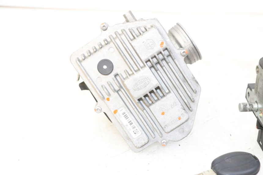 photo de LOCK SET KEY ECU PIAGGIO MP3 500 (2014 - 2016)