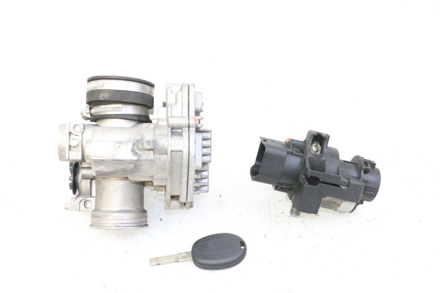 photo de LOCK SET KEY ECU PIAGGIO MP3 500 (2014 - 2016)