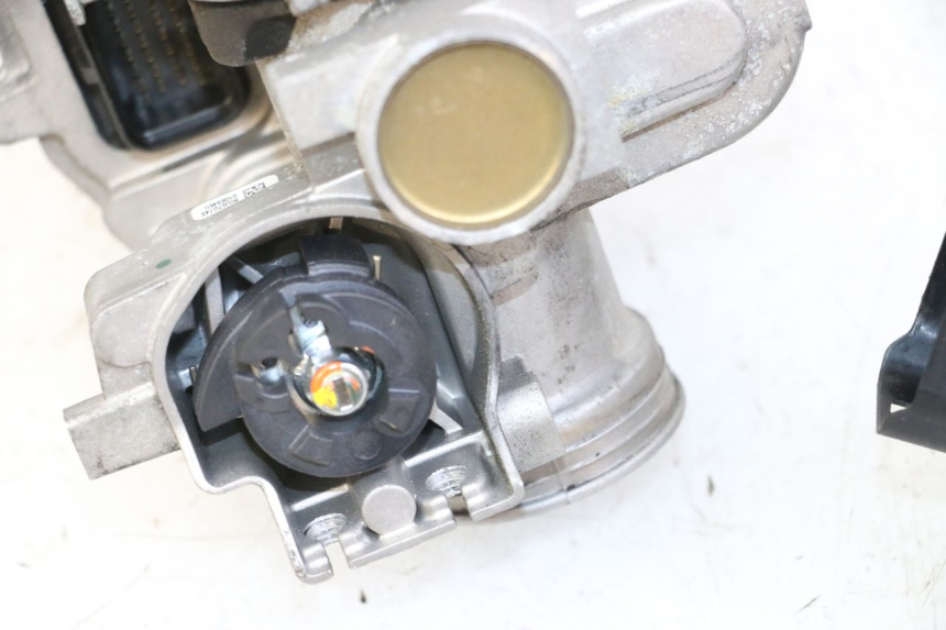 photo de LOCK SET KEY ECU PIAGGIO MP3 500 (2014 - 2016)