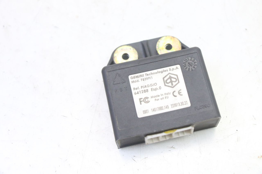 photo de LOCK SET KEY ECU PIAGGIO MP3 RL 250 (2007 - 2010)