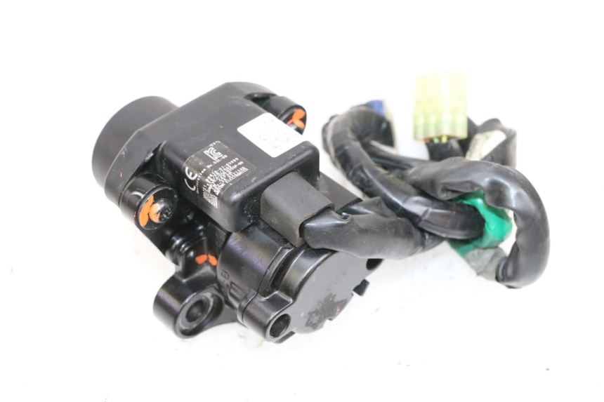 photo de LOCK SET KEY ECU YAMAHA MT-07 MT07 ABS 700 (2018 - 2020) - Fixing points details