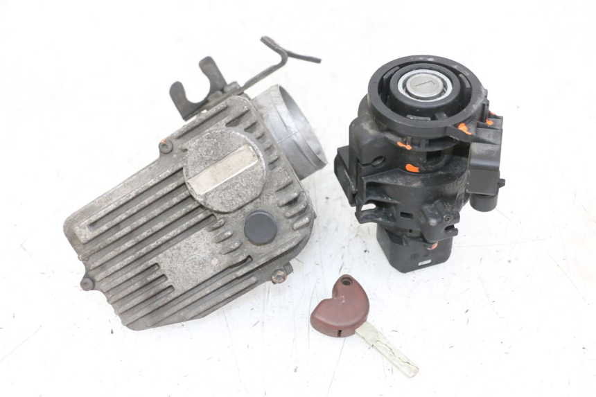 photo de LOCK KEY CDI IGNITION SWITCH KIT PIAGGIO MP3 LT 400 (2007 - 2012)