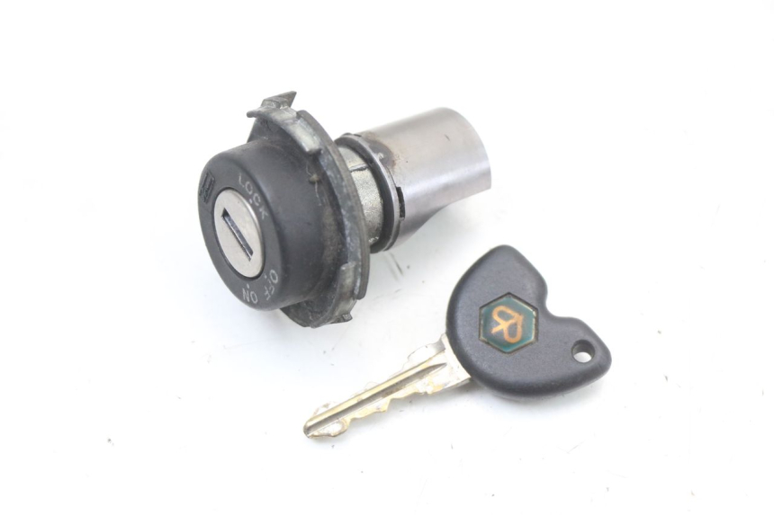 photo de LOCK KEY CDI IGNITION SWITCH KIT PIAGGIO X8 125 (2004 - 2007)