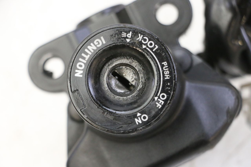 photo de LOCK KEY CDI IGNITION SWITCH KIT YAMAHA TDM ABS 900 (2002 - 2014)