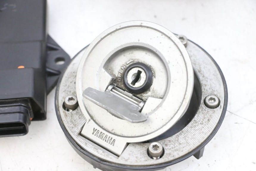 photo de LOCK KEY CDI IGNITION SWITCH KIT YAMAHA TDM ABS 900 (2002 - 2014)