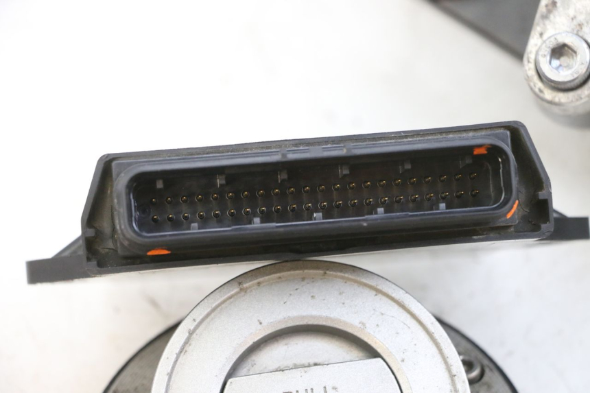 photo de LOCK KEY CDI IGNITION SWITCH KIT YAMAHA TDM ABS 900 (2002 - 2014)