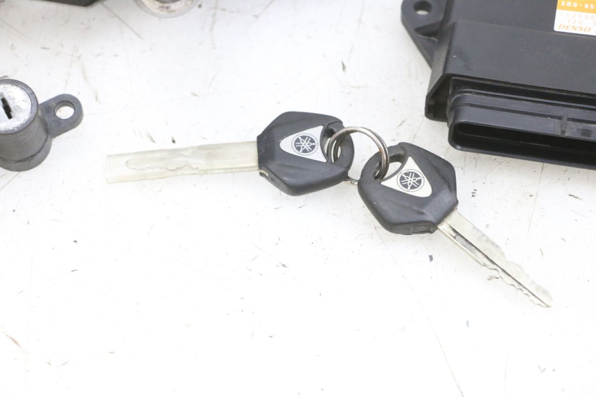 photo de LOCK KEY CDI IGNITION SWITCH KIT YAMAHA TDM ABS 900 (2002 - 2014)