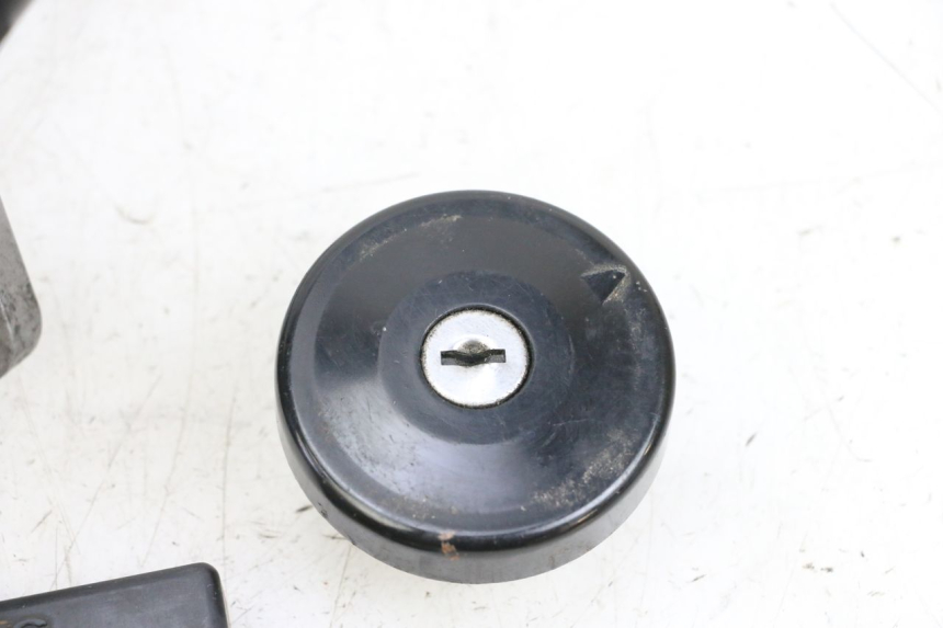 photo de LOCK KEY CDI IGNITION SWITCH KIT YAMAHA XMAX X-MAX 125 (2006 - 2009) - Component detail