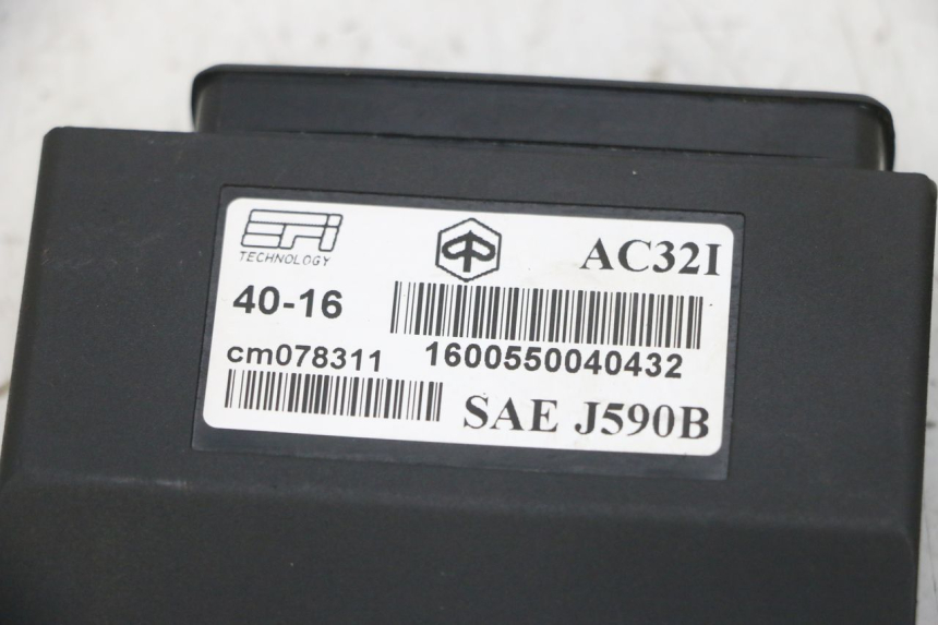 photo de LOCK KEY CDI IGNITION SWITCH KIT PIAGGIO XEVO - X EVO 125 (2007 - 2016) - Surface and material condition