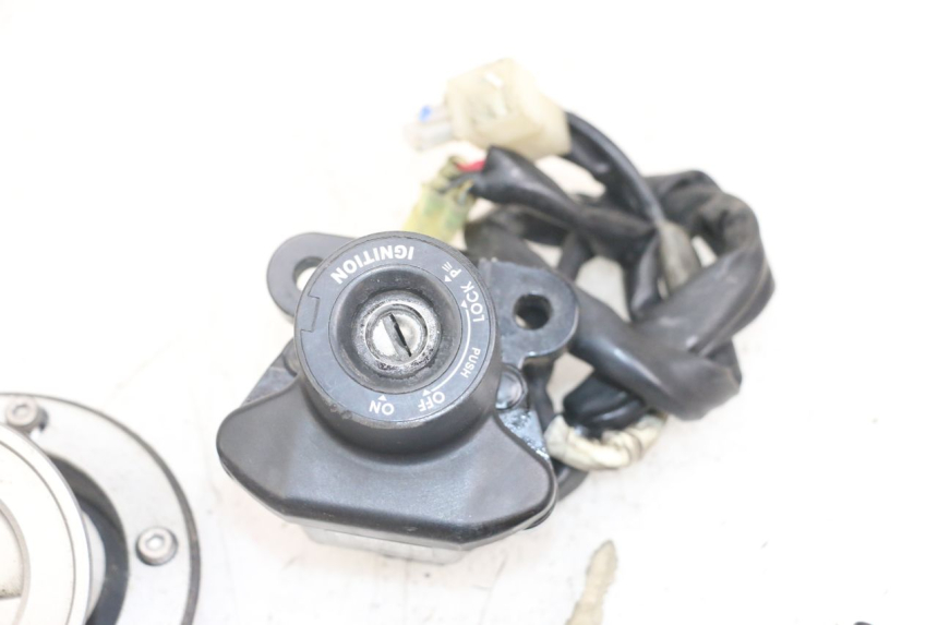 photo de LOCK KEY CDI IGNITION SWITCH KIT YAMAHA TDM ABS 900 (2002 - 2014)