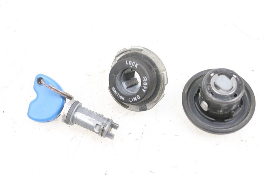 photo de LOCK SET KEY PIAGGIO FLY 4T 50 (2013 - 2017) - Component detail