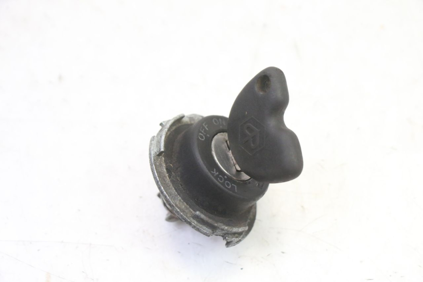 photo de LOCK SET KEY PIAGGIO LIBERTY 4T 50 (2009 - 2015)