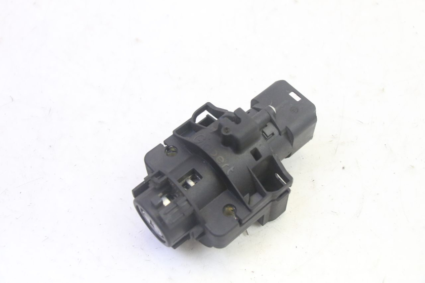 photo de LOCK SET KEY PIAGGIO MP3 HPE 350 (2018 - 2020) - Zoom on usage condition