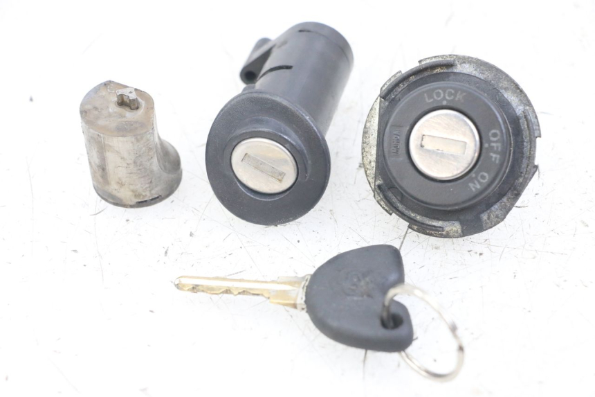 photo de LOCK KEY NEIMAN KIT PIAGGIO LIBERTY 125 (2009 - 2013)