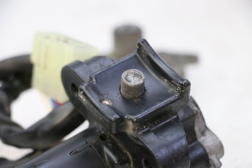 photo de LOCK SET KEY TRIUMPH SPRINT 900 (1995 - 1998)