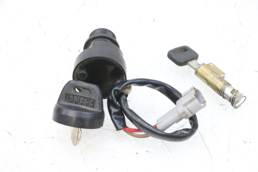 photo de LOCK SET KEY YAMAHA YFM R RAPTOR 250 (2008 - 2014) - Technical close-up