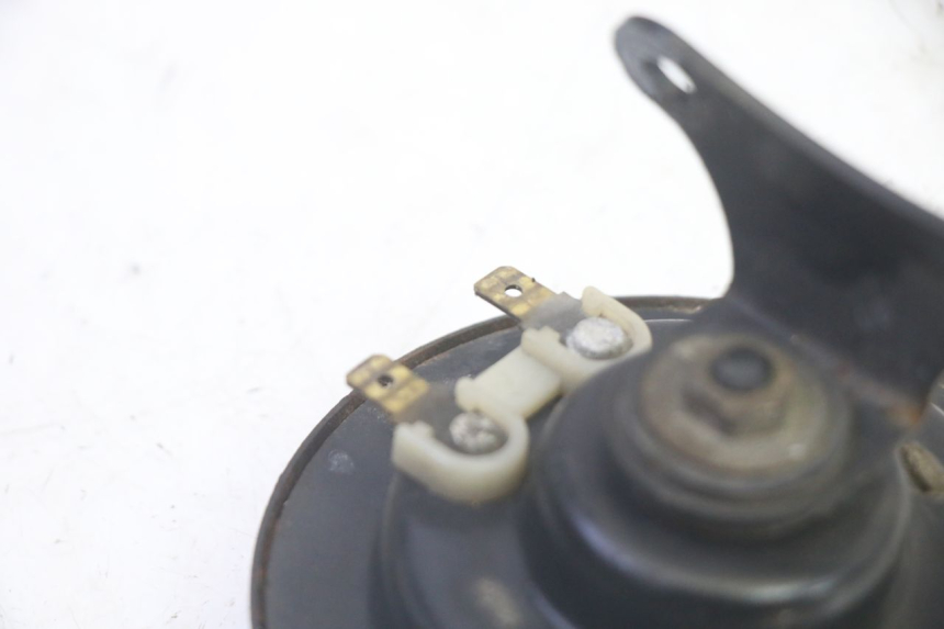 photo de HORN KAWASAKI GPX R WARBIRD 600 (1988 - 1993) - Alternative perspective