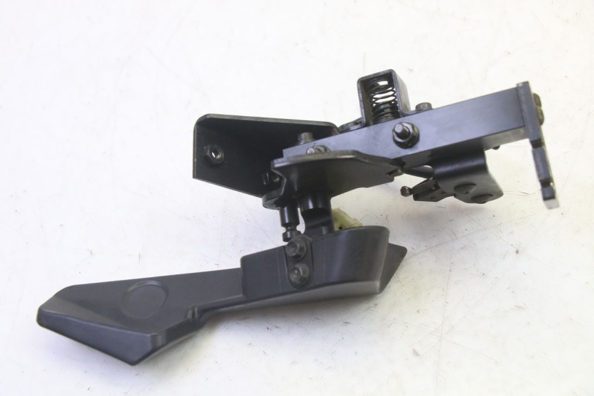 photo de PARKING BRAKE LEVER QUADRO 4 4D 350 (2015 - 2018)