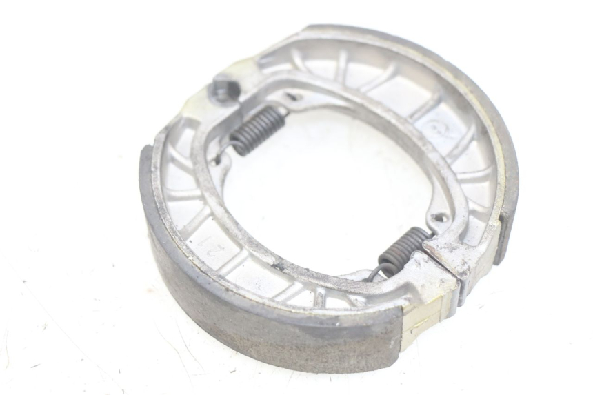 photo de BRAKE SHOE PEUGEOT KISBEE 2T 50 (2010 - 2017)