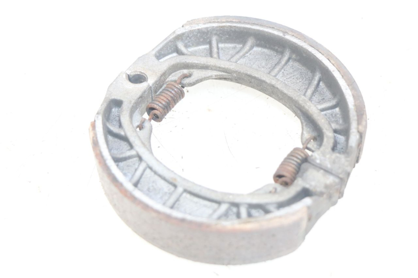 photo de BRAKE SHOE PEUGEOT KISBEE 4T 50 (2010 - 2017)