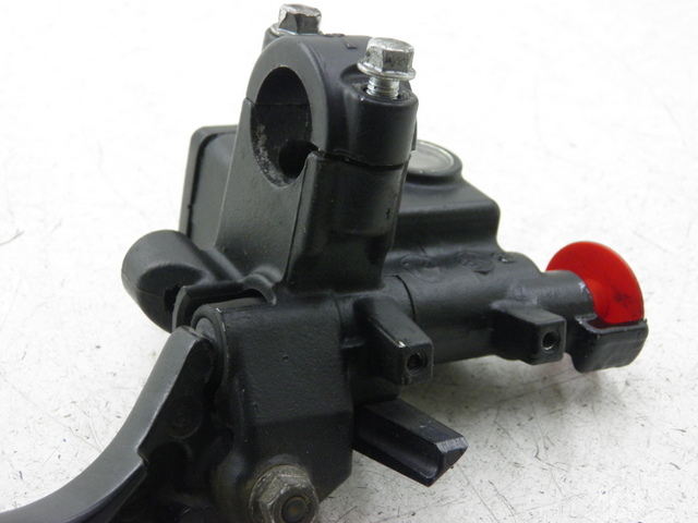 photo de REAR BRAKE MASTER CYLINDER HONDA FES S-WING SWING ABS 125 (2007 - 2015)