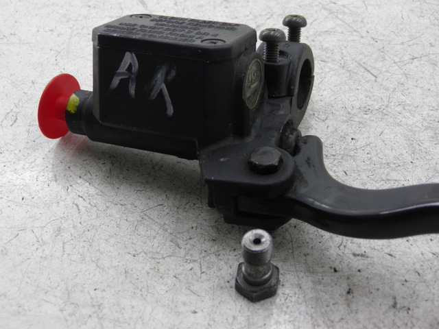 photo de REAR BRAKE MASTER CYLINDER PIAGGIO X8 125 (2004 - 2007)