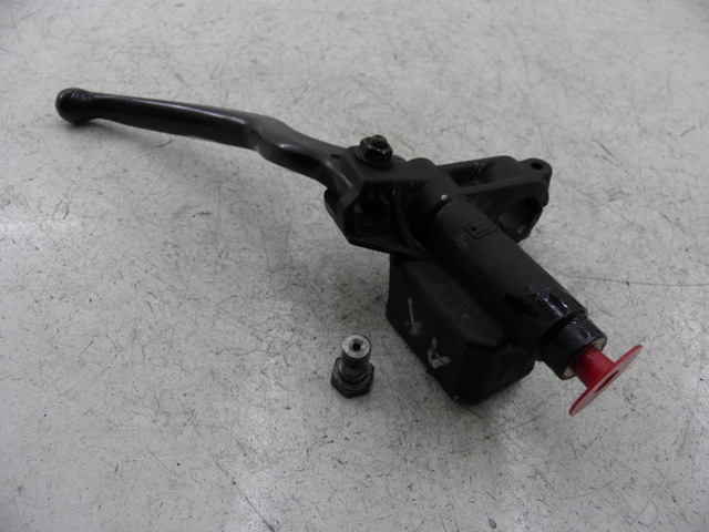 photo de REAR BRAKE MASTER CYLINDER PIAGGIO X8 125 (2004 - 2007)