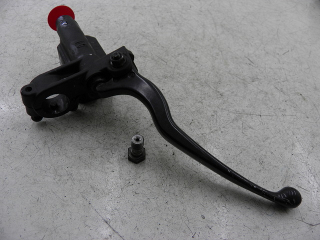 photo de REAR BRAKE MASTER CYLINDER PIAGGIO X8 125 (2004 - 2007)