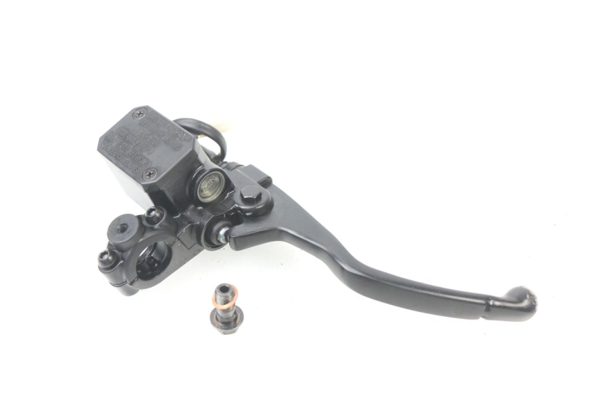 photo de FRONT BRAKE MASTER CYLINDER YAMAHA AEROX 4 50 (2018 - 2020) - Technical close-up