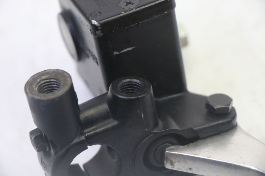 photo de FRONT BRAKE MASTER CYLINDER SUZUKI BURGMAN 125 (2007 - 2014)