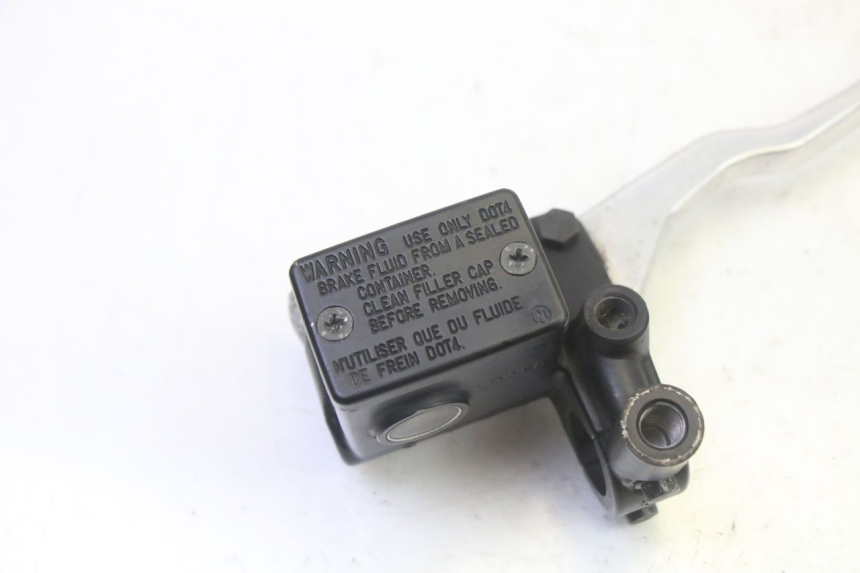photo de FRONT BRAKE MASTER CYLINDER SUZUKI BURGMAN 125 (2007 - 2014)