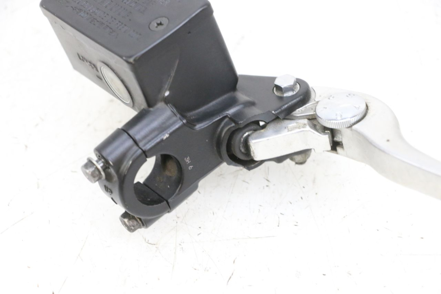 photo de FRONT BRAKE MASTER CYLINDER SUZUKI BURGMAN 650 (2013 - 2020)