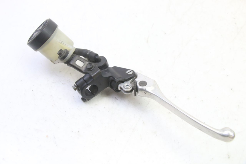photo de FRONT BRAKE MASTER CYLINDER HONDA CBR RR FIREBLADE 900 (1992 - 1994)