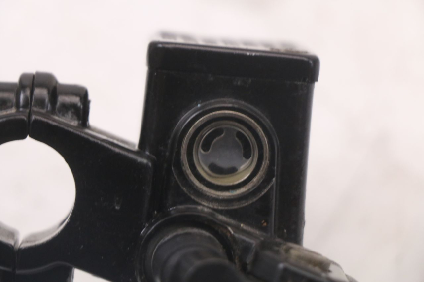 photo de FRONT BRAKE MASTER CYLINDER PEUGEOT E-VIVACITY 1 (2012 - 2018)