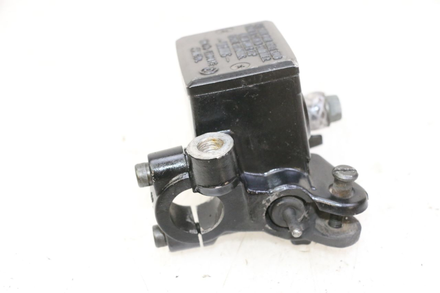photo de FRONT BRAKE MASTER CYLINDER YAMAHA FZ6 N FAZER 600 (2004 - 2006)