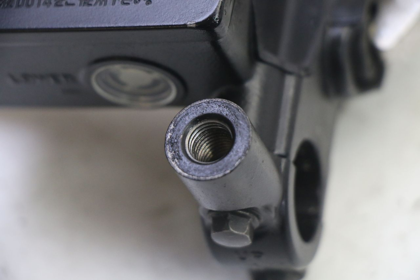 photo de FRONT BRAKE MASTER CYLINDER SUZUKI GSR 750 (2011 - 2017)