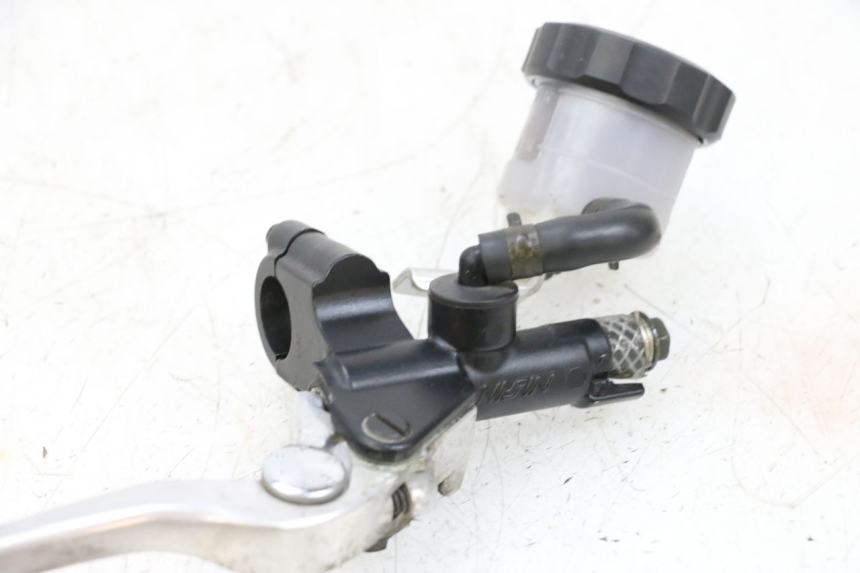 photo de FRONT BRAKE MASTER CYLINDER SUZUKI GSXR GSX-R 1000 (2003 - 2004) - Checked used part