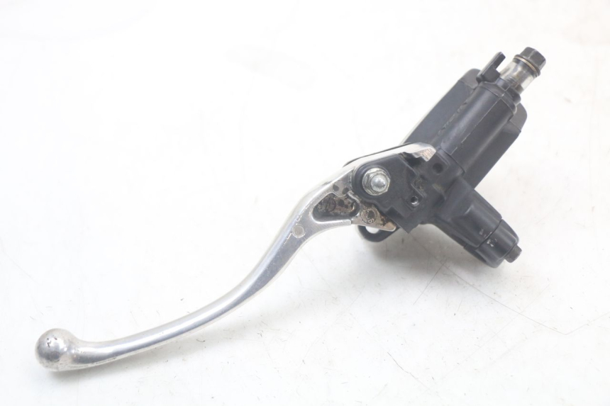 photo de FRONT MASTER CYLINDER HONDA FJS SILVERWING SILVER WING 600 (2001 - 2010)