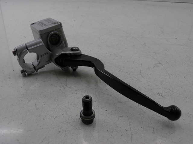 photo de FRONT BRAKE MASTER CYLINDER KYMCO AGILITY CITY 4T 50 (2008 - 2016) - Fixing points details