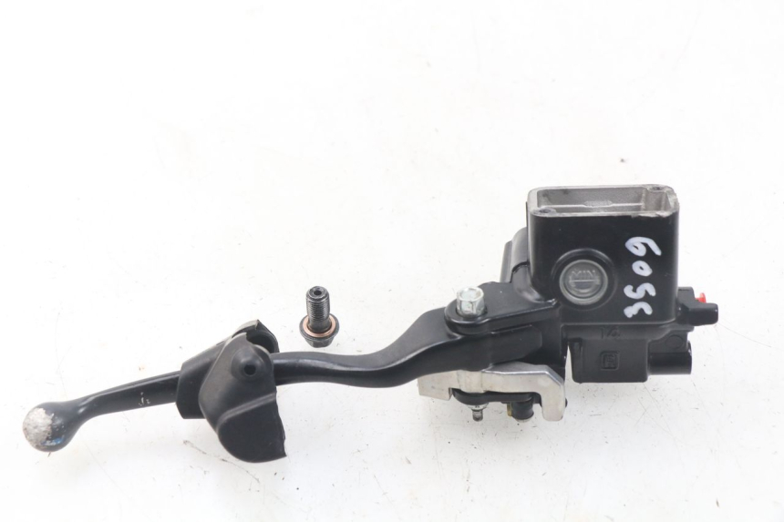 photo de FRONT BRAKE MASTER CYLINDER MBK MW TRYPTIK 125 (2017 - 2022)