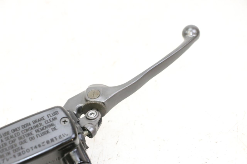 photo de FRONT BRAKE MASTER CYLINDER HONDA NTV DEAUVILLE 650 (2001 - 2006)