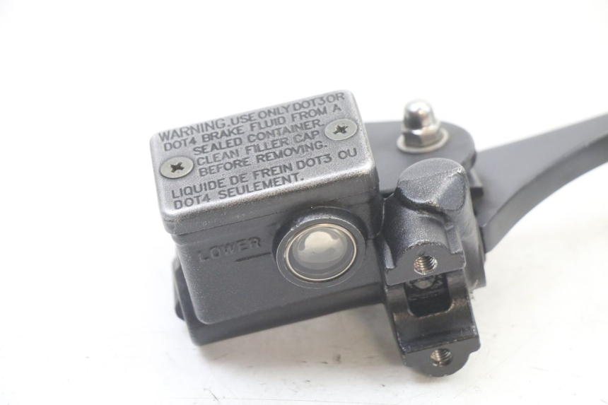 photo de FRONT BRAKE MASTER CYLINDER LIGIER PULSE 3 1 (2014 - 2020) - Zoom on usage condition